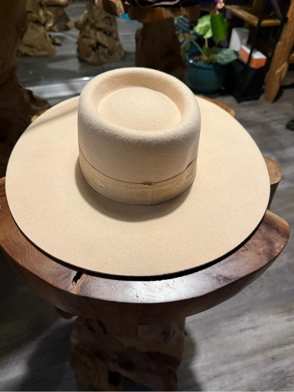 Lack of color wool hat